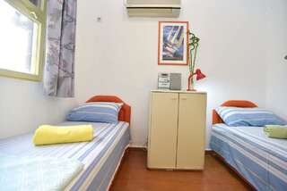 Апартаменты Family Apartment Будва Апартаменты с террасой-16